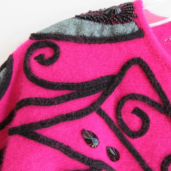 VINTAGE CEDARS Angora Lambswool  Pink Beaded Dolman Sleeve Sweater - Size M - Picture 8 of 15